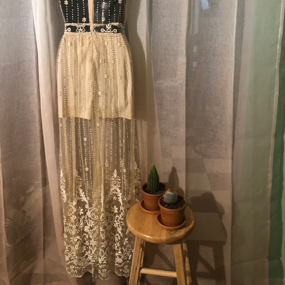 wedding/prom gown. Used once. Great condition. - Picture 3 of 4